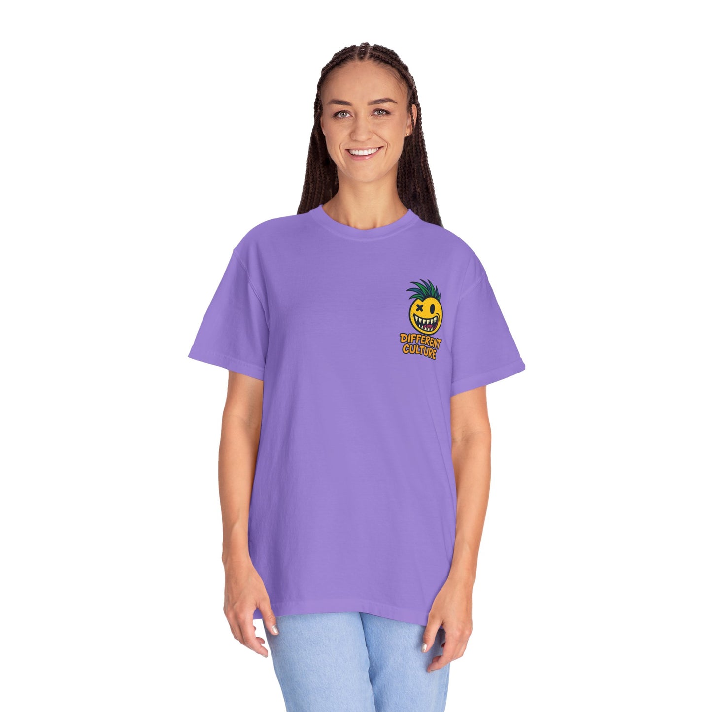 Different Culture - T-Shirt - Pina Smiley
