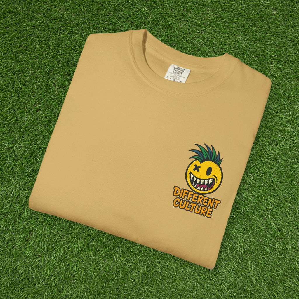Different Culture - T-Shirt - Pina Smiley