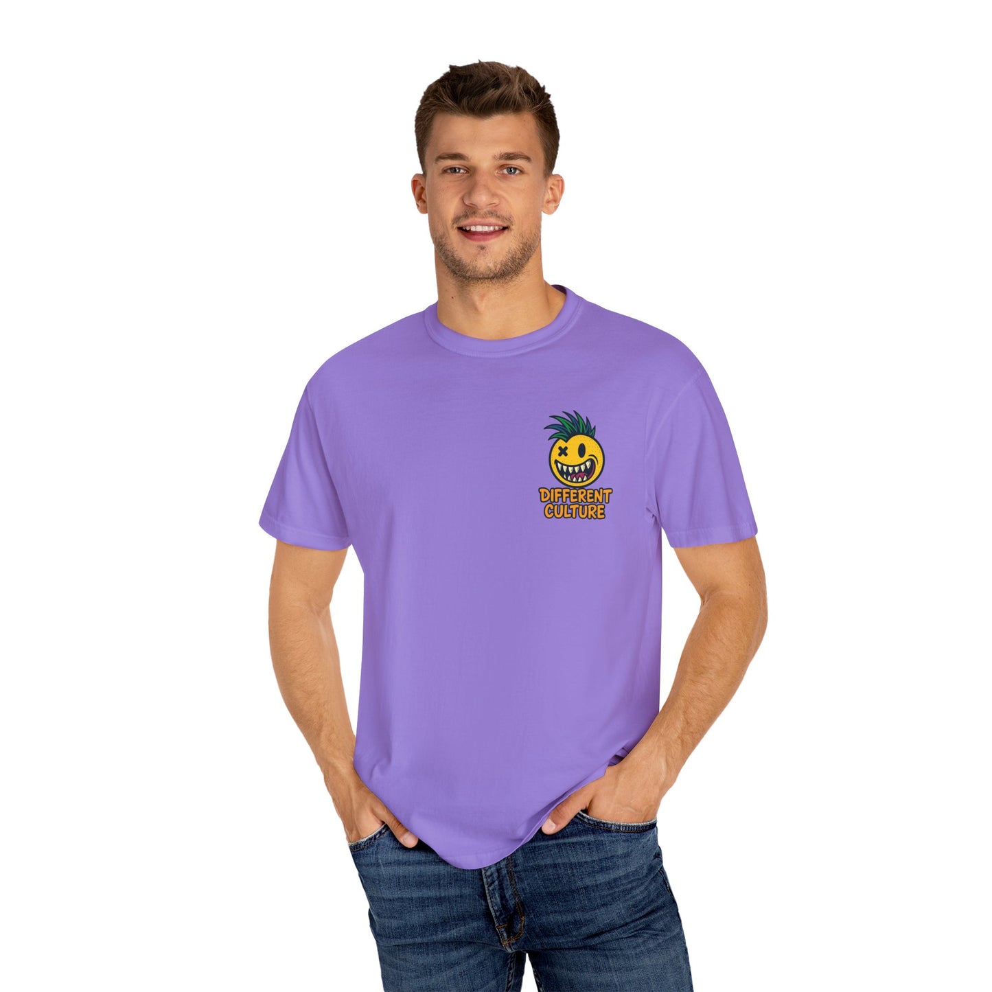 Different Culture - T-Shirt - Pina Smiley