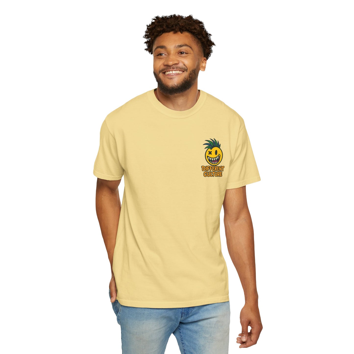 Different Culture - T-Shirt - Pina Smiley