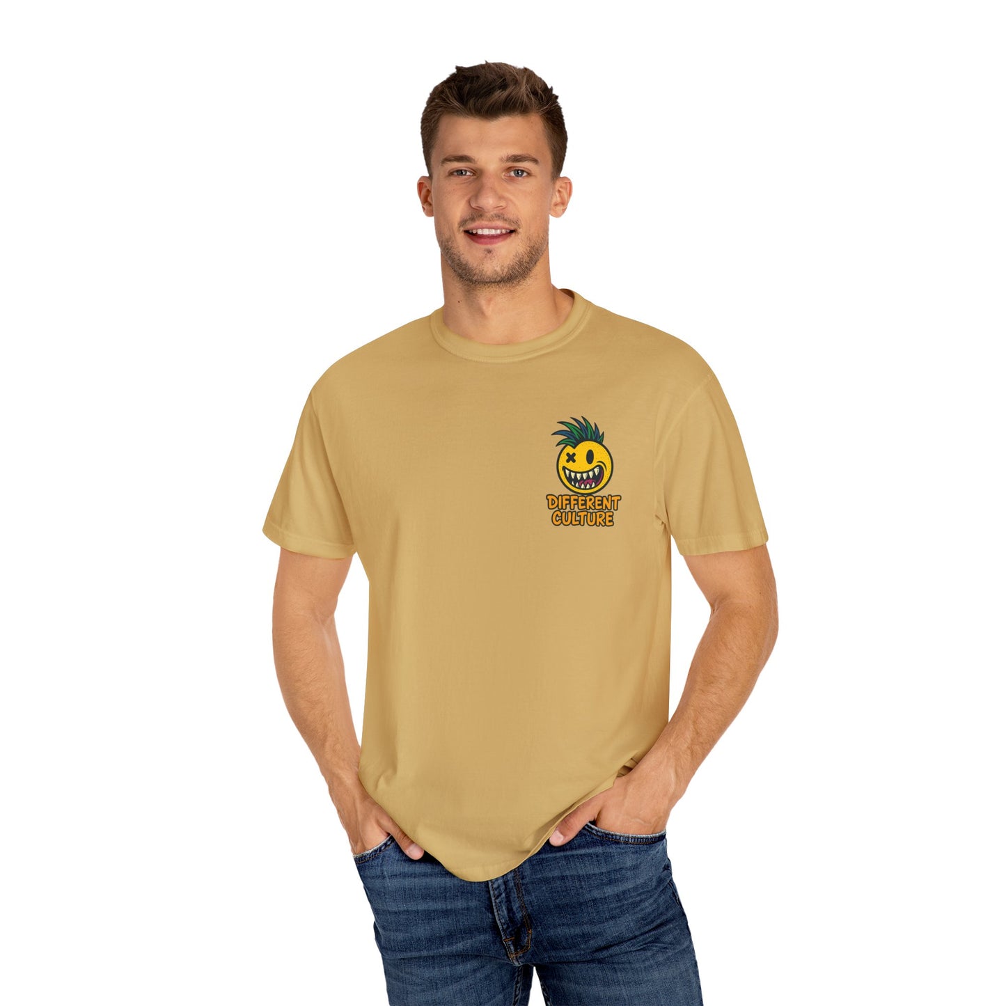 Different Culture - T-Shirt - Pina Smiley