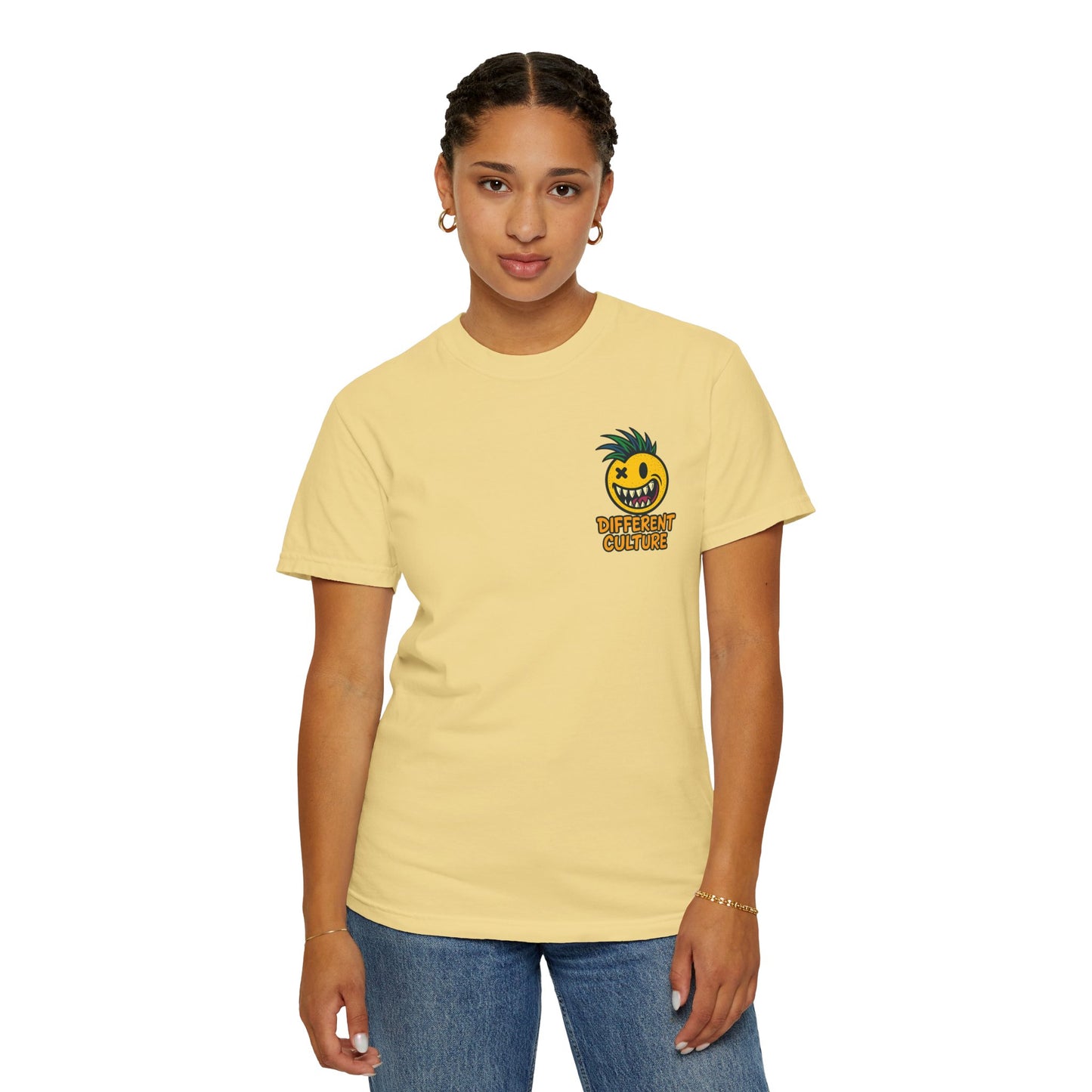 Different Culture - T-Shirt - Pina Smiley