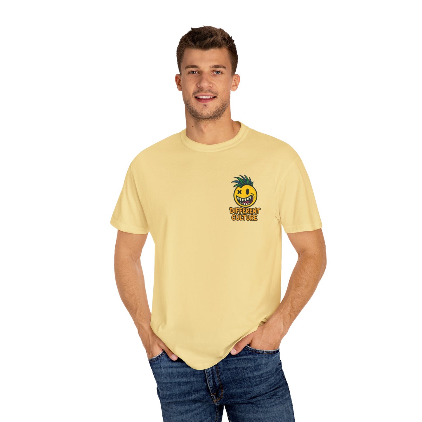 Different Culture - T-Shirt - Pina Smiley
