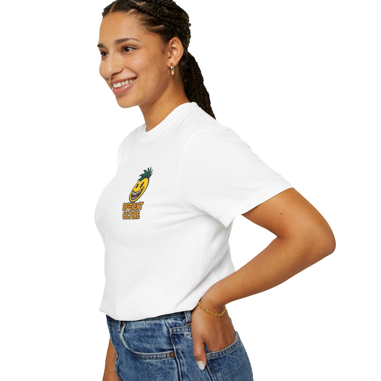 Different Culture - T-Shirt - Pina Smiley