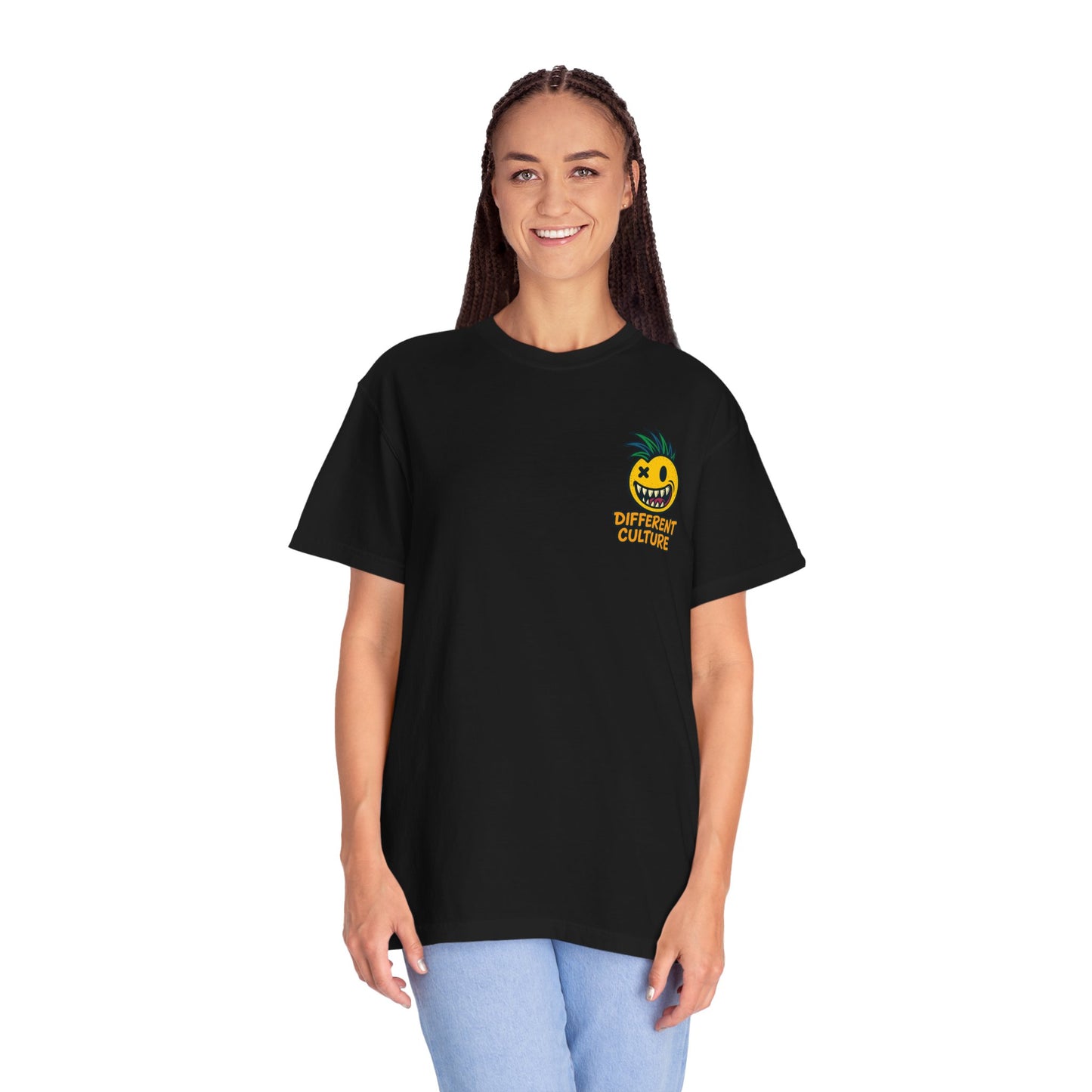 Different Culture - T-Shirt - Pina Smiley